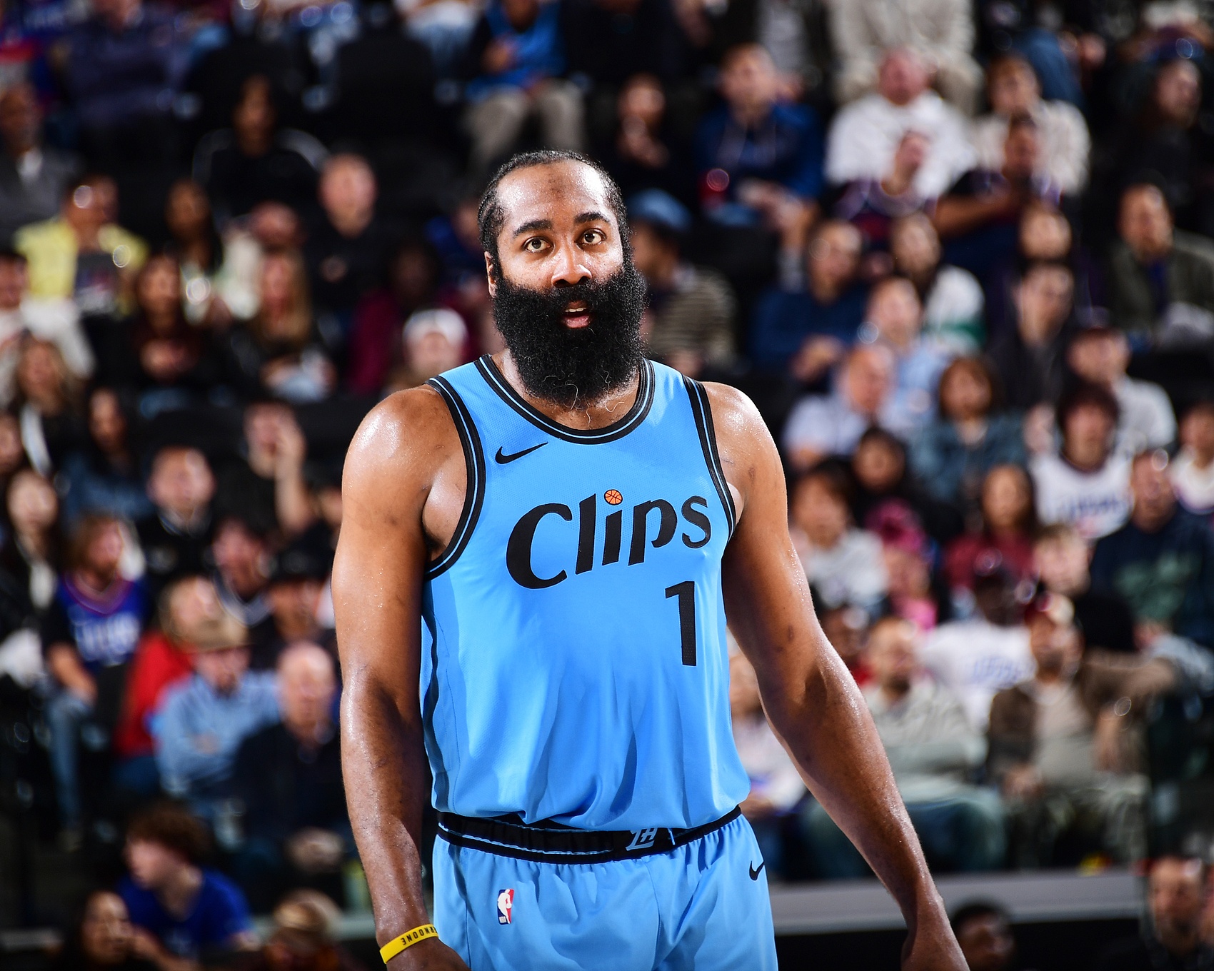 AYX-包含美国队不断突破！，哈登连续五场比赛得分超过出色发挥比赛高潮迭起的词条