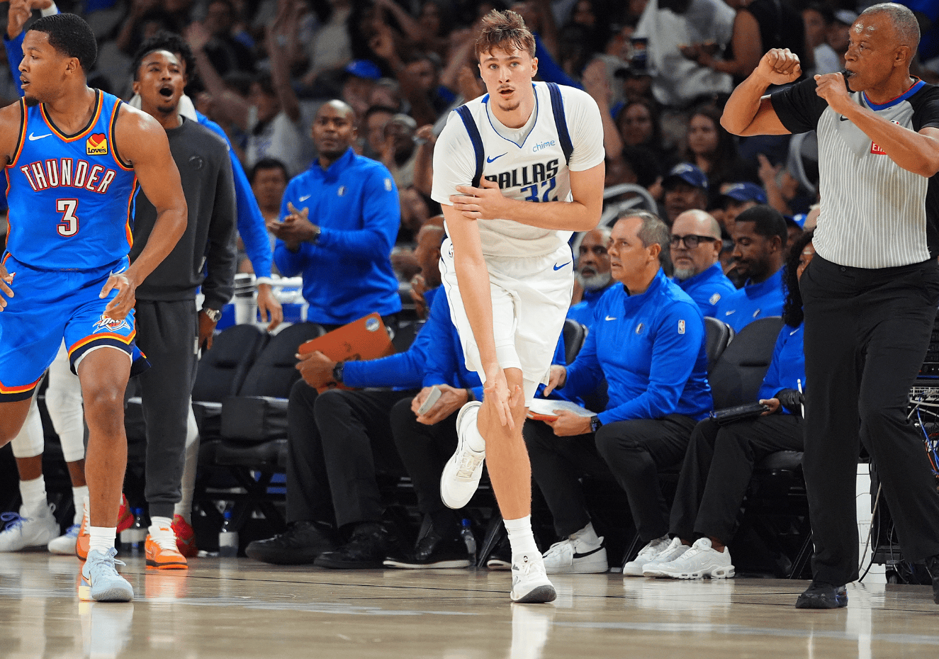 爱游戏-关于浓眉哥在热火比赛中挺进下一轮，出色防守引发热议！的信息