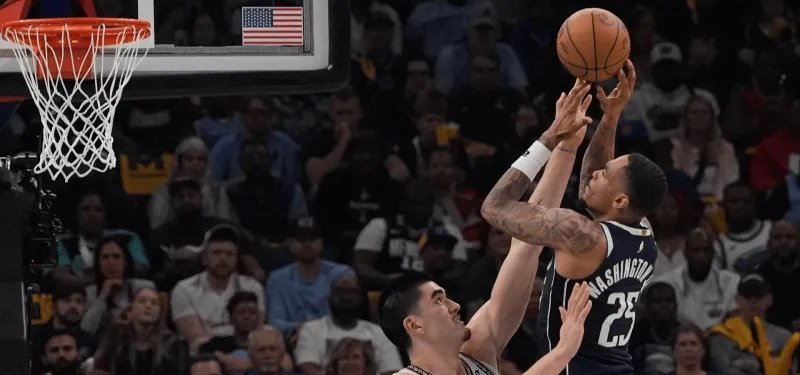 爱游戏体育- 浓眉哥生涯十佳球视频 