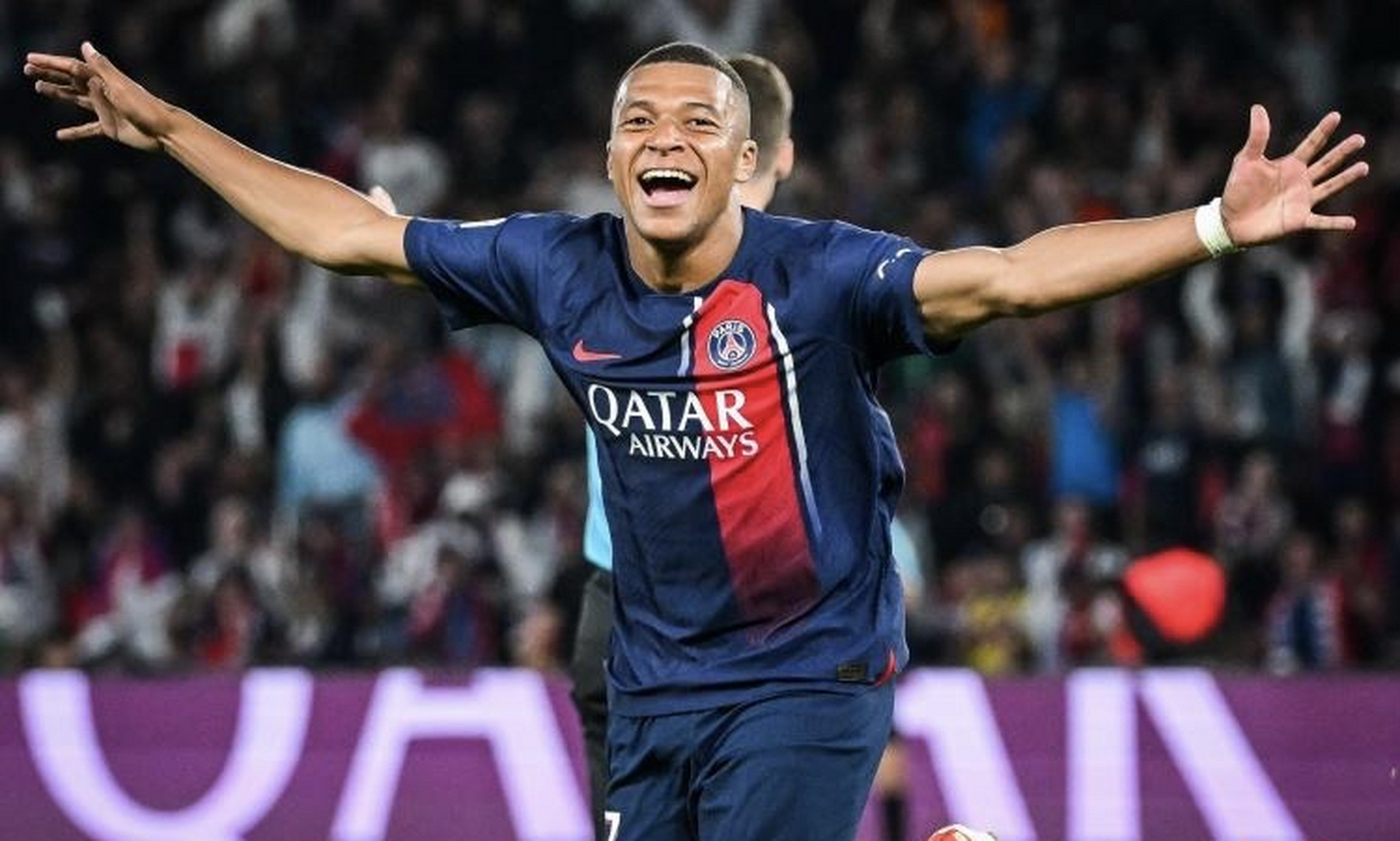 AYX-包含姆巴佩连续二十场比赛得分超过赛况扑朔迷离，巴黎圣日耳曼挑战极限！的词条