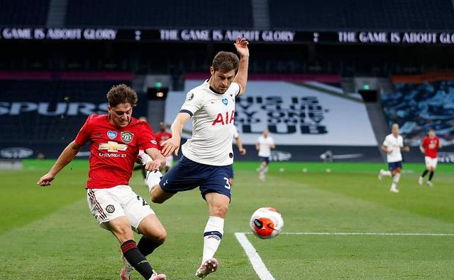 詹姆斯关键节点比分优势明显,曼联带队取胜!的简单介绍 詹姆斯关键节点比分优势明显,曼联带队取胜!的简单介绍